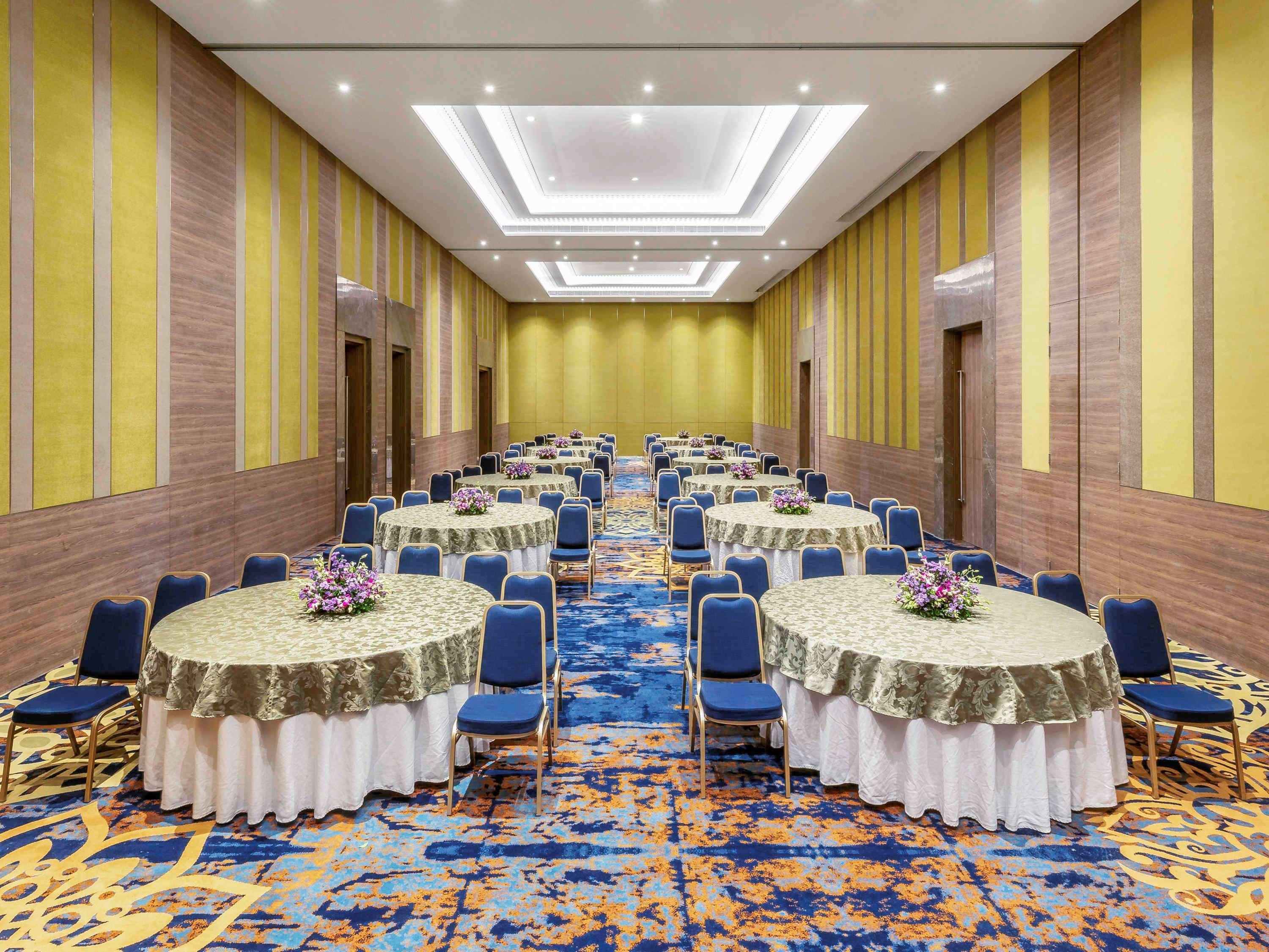 Grand Mercure Ahmedabad Gift City - An Accor Hotels Brand Gandhinagar Esterno foto