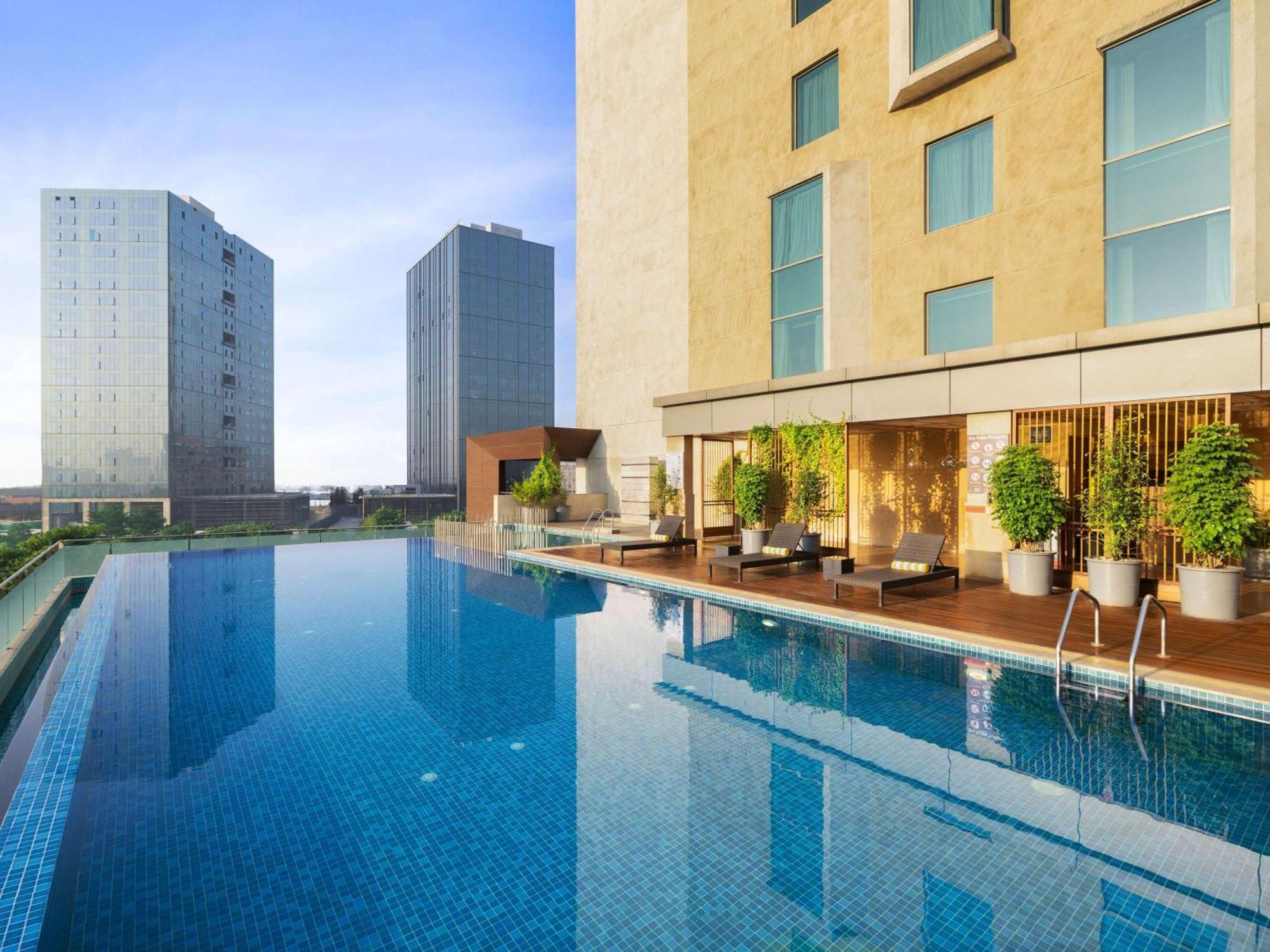 Grand Mercure Ahmedabad Gift City - An Accor Hotels Brand Gandhinagar Esterno foto