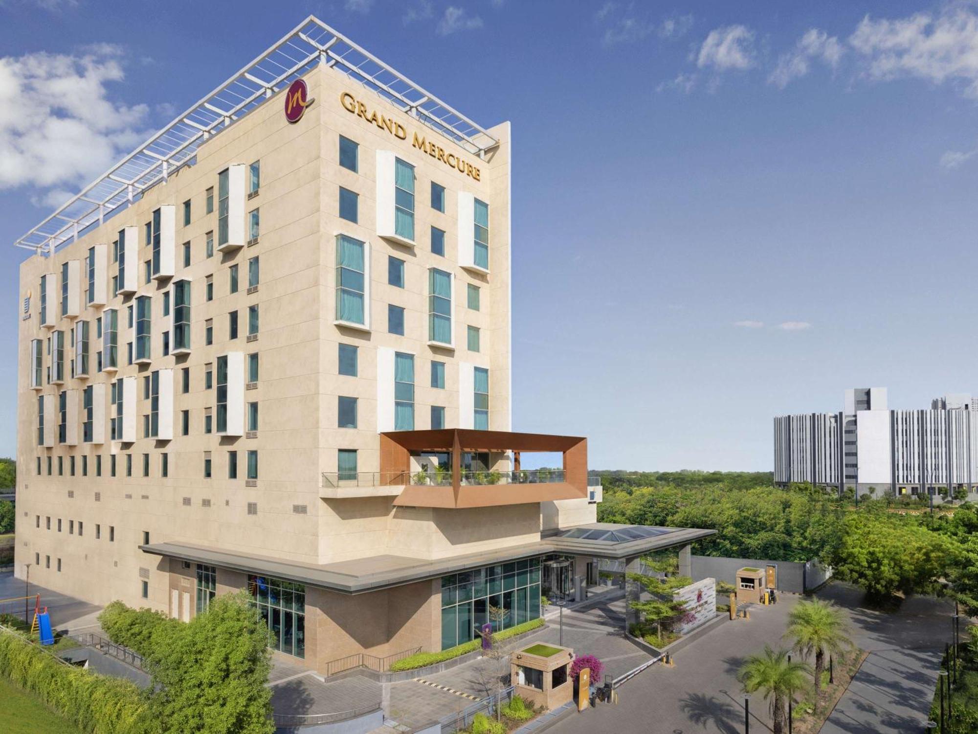 Grand Mercure Ahmedabad Gift City - An Accor Hotels Brand Gandhinagar Esterno foto
