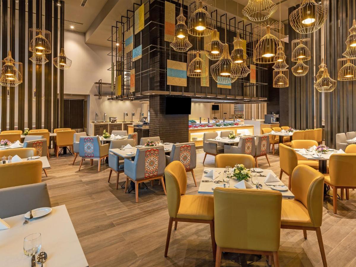 Grand Mercure Ahmedabad Gift City - An Accor Hotels Brand Gandhinagar Esterno foto