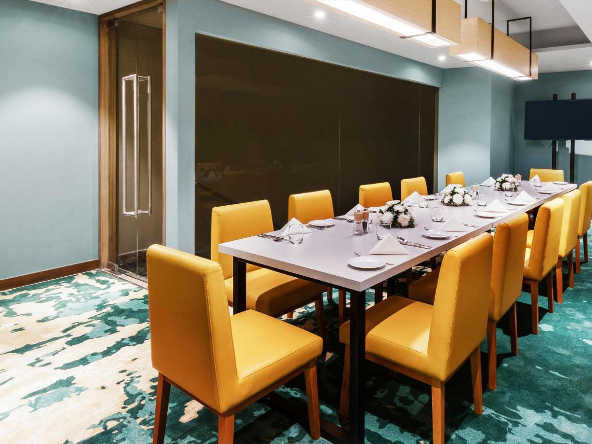 Grand Mercure Ahmedabad Gift City - An Accor Hotels Brand Gandhinagar Esterno foto